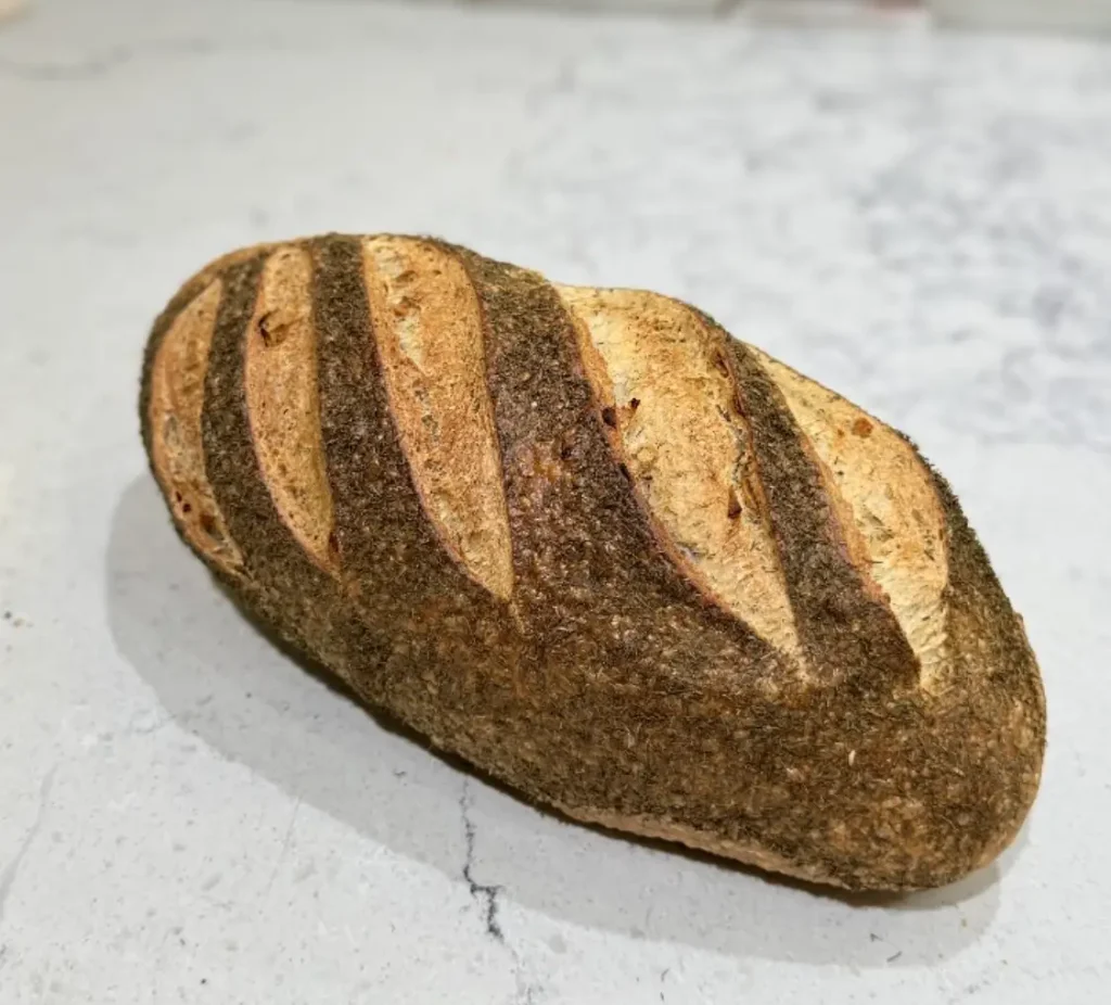 לחם מחמצת שום שמיר של מאפיית קציר חיטים