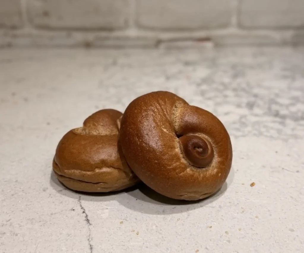 לחמניות קשר מקמח מלא של קציר חיטים